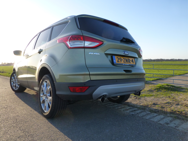 Ford-Kuga-01