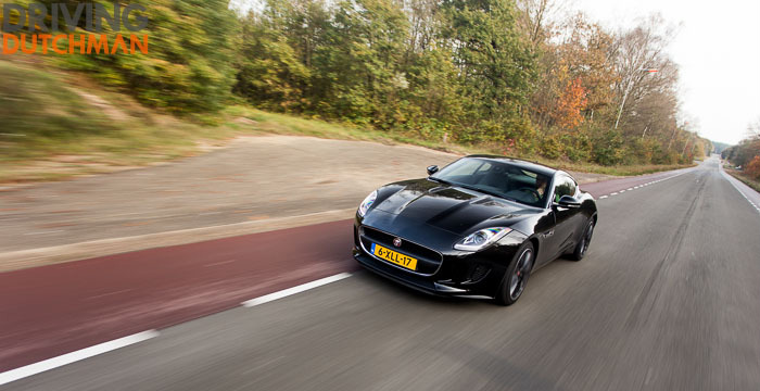 Autotest-Jaguar-F-Type-Coupé-voorzijde-rijdend