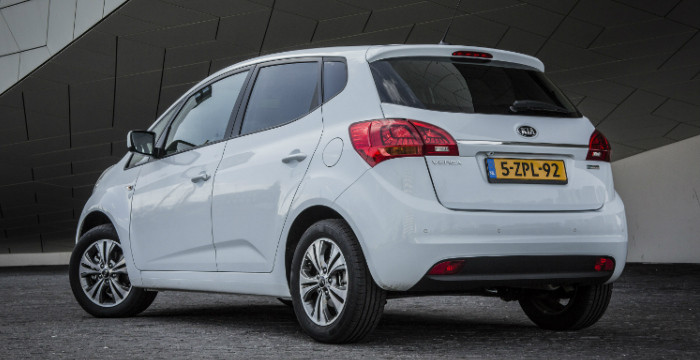 Kia-Venga-modeljaar-2015-DrivingDutchman1