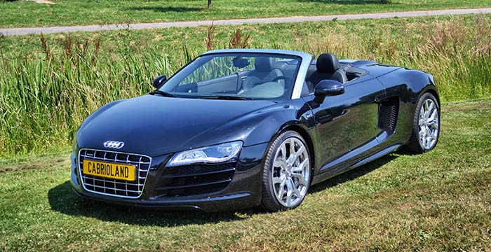 Audi R8 Spyder front