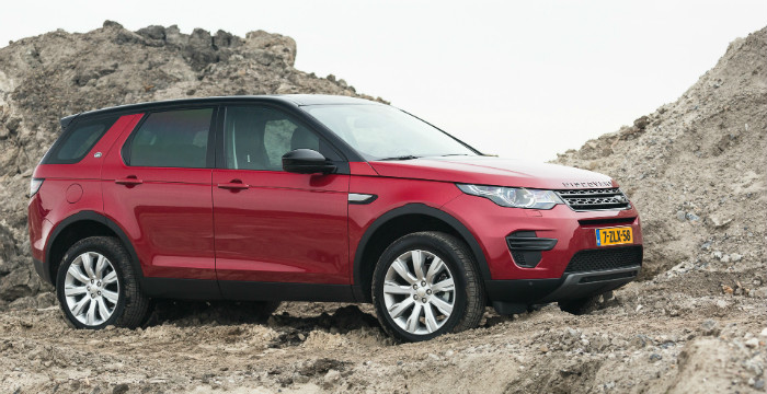 Landrover-discovery-sport-2