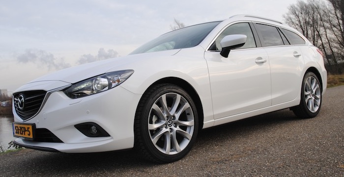 Mazda6-Sportbreak-2.0-165-pk-6MT-GT-M_01