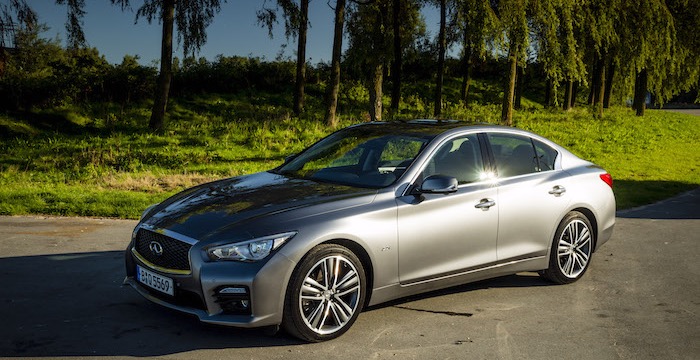 Infiniti Q50 goed compromis en prijstechnisch alternatief voor toonaangevende Duitsers Driving-Dutchman