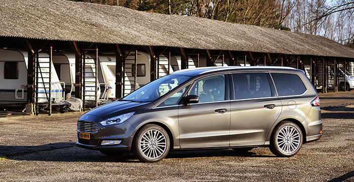 Ford Galaxy, reizen in (de) ruimte  2