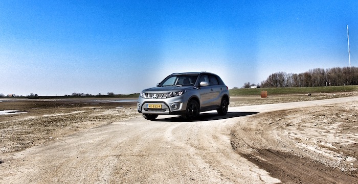 Suzuki Vitara S Driving-Dutchman voorkant