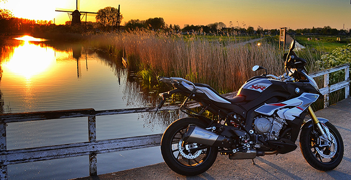 De BMW S 1000 XR, ontspannen spectaculair 1