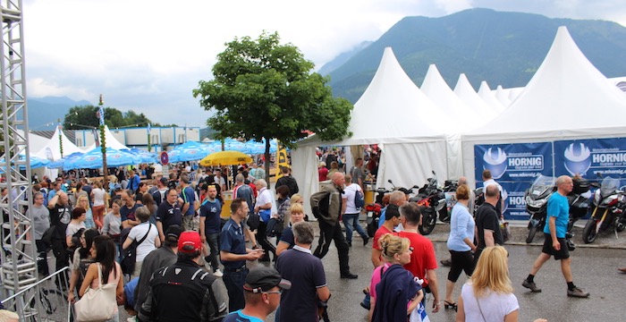 Op de BMW Motorrad Days komen tienduizenden mensen af