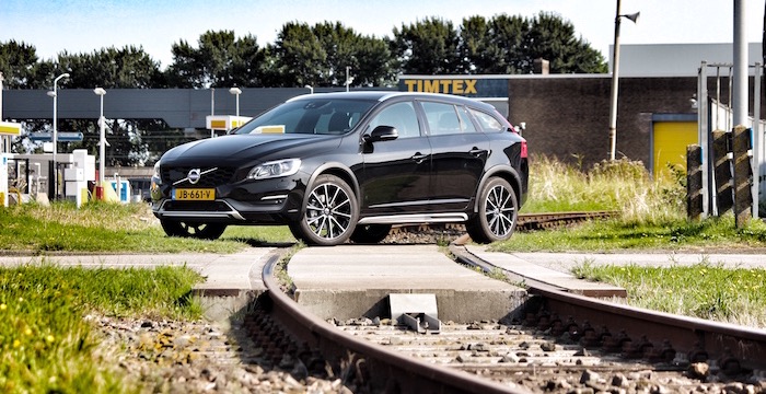 volvo-v60-crosscountry-awd-d4-drivingdutchman