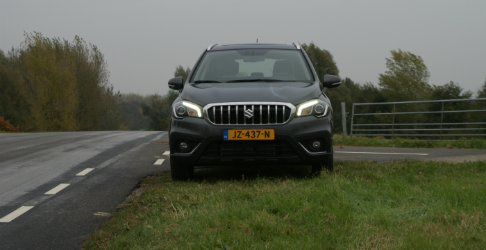 suzuki-s-cross-is-een-echte-no-nonsens-crossover_driving-dutchman-6