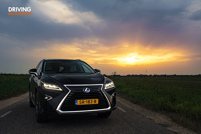 Rijtest Lexus RX450hL