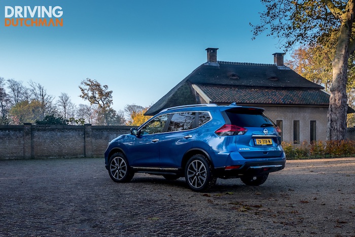 Test met de grote betaalbare Nissan X-TRAIL Driving-Dutchman