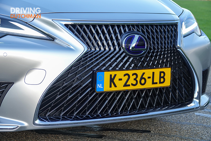 Test Lexus LS 500h AWD President Line Driving-Dutchman 1.jpg