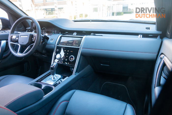 Autotest Land Rover Discovery Sport R-Dynamic PHEV dashboard