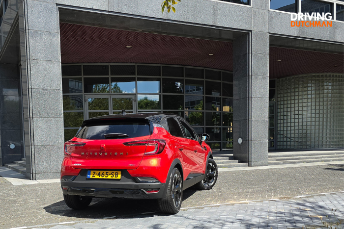 Autotest Renault Captur vs Mitsubishi ASX Driving Dutchman